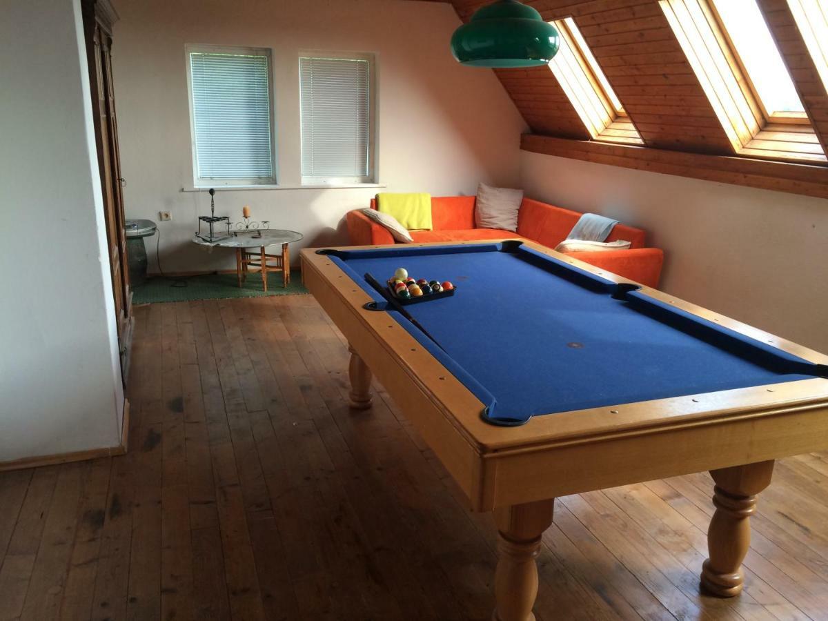 Holiday House Cervena Veza ピエシュチャニ エクステリア 写真
